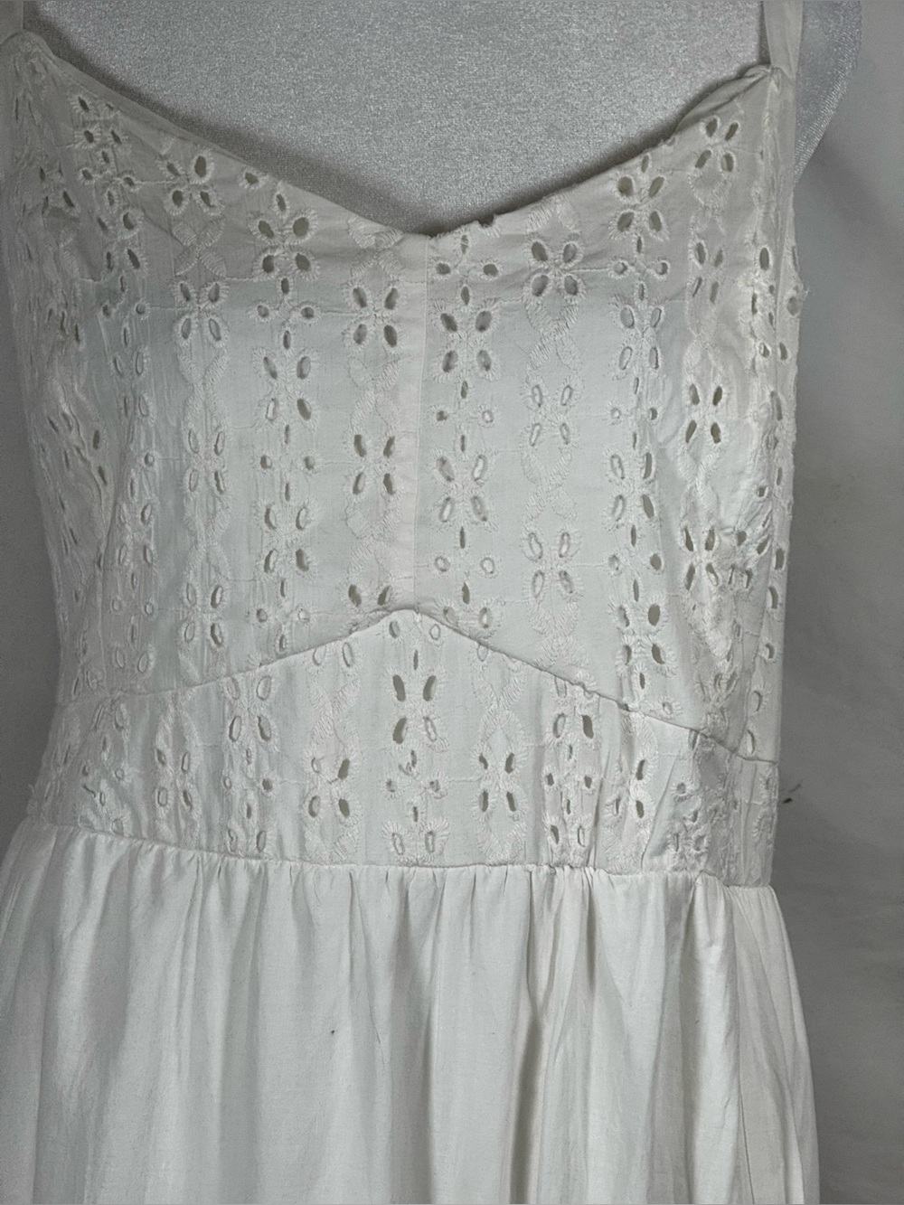 NWT Torrid eyelet gauze sleeveless midi dress size 3X - Picture 8 of 12